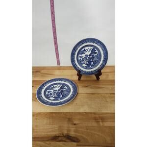 Pair of Johnson Bros Blue Willow 6 1/16 inch bread and butter plates